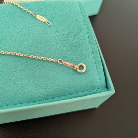 Tiffany Elsa Peretti Open Heart Pendant in sterling silver 27 mm - Picture 6 of 16